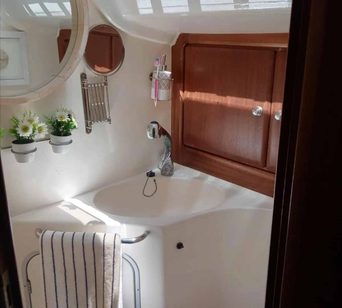 Botel Velero Amore Hotel Arrecife  Espanha